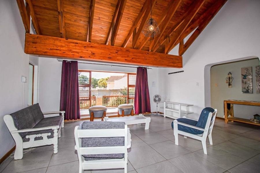 4 Bedroom Property for Sale in Hartenbos Central Western Cape